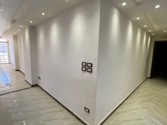 شقه 180م للبيع في حدائق الاهرام