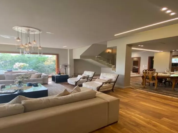 للبيع توين هاوس في ويست تاون بكمبوند بيفرلى هيلز