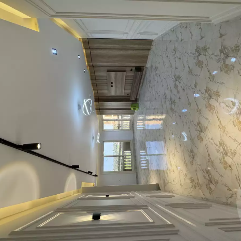 شقة في دلة شارع مدرسة الزراعه رئيسي