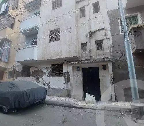 منزل للبيع كامل الخدمات في منطقة حيوية جدا