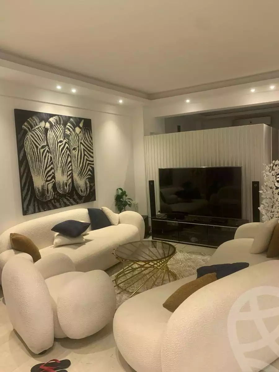 شقه للبيع في الجامعة القديمة